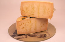 Cargar imagen en el visor de la galería, Don Apolonio Mezcla Añejo En Aceite